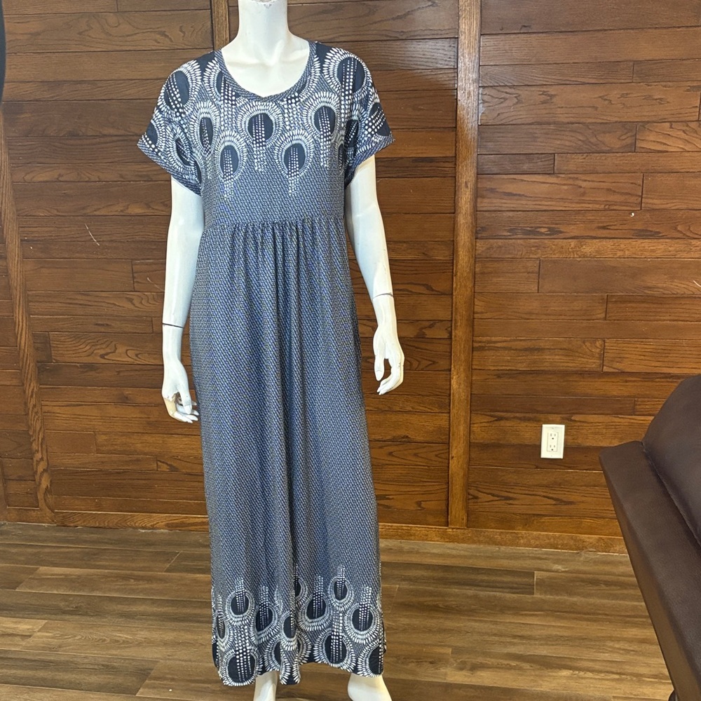 Suzanne Betro Blue and White Patterned Maxi Dress